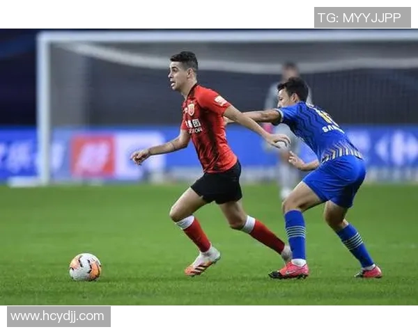 上港与苏宁对决分析:战术布局与球员表现的深度剖析 上港与苏宁对决分析:战术布局与球员表现的深度剖析