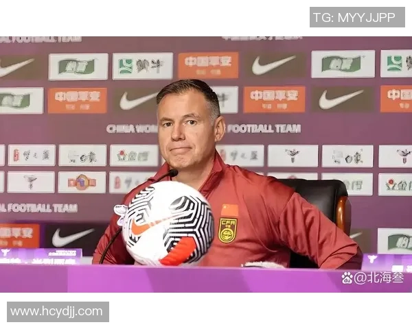 中国女足迎战乌克兰女足全力争胜展现实力与风采 中国女足迎战乌克兰女足全力争胜展现实力与风采